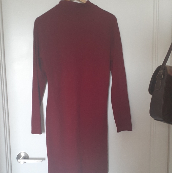 Dynamite Moc Neck Dress - Picture 5 of 6